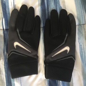 NWT Nike Thermal Athletic Gloves